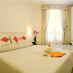 ホテル Diffuso Mannois 4*