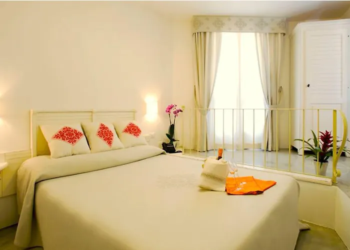 Hotel Diffuso Mannois 4*