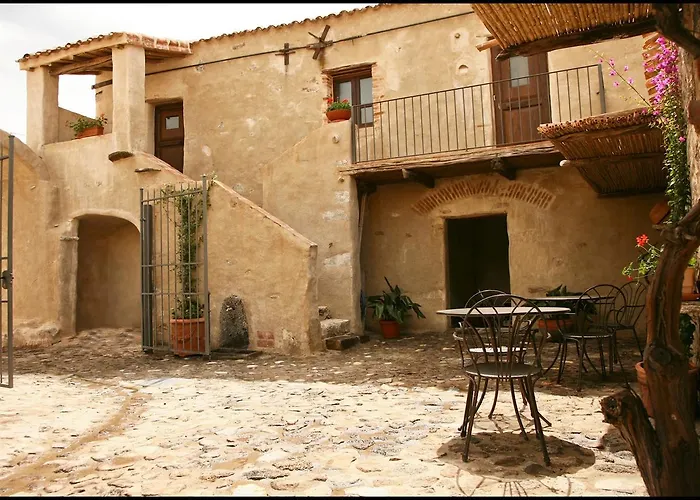 Diffuso Mannois Hotel 4*