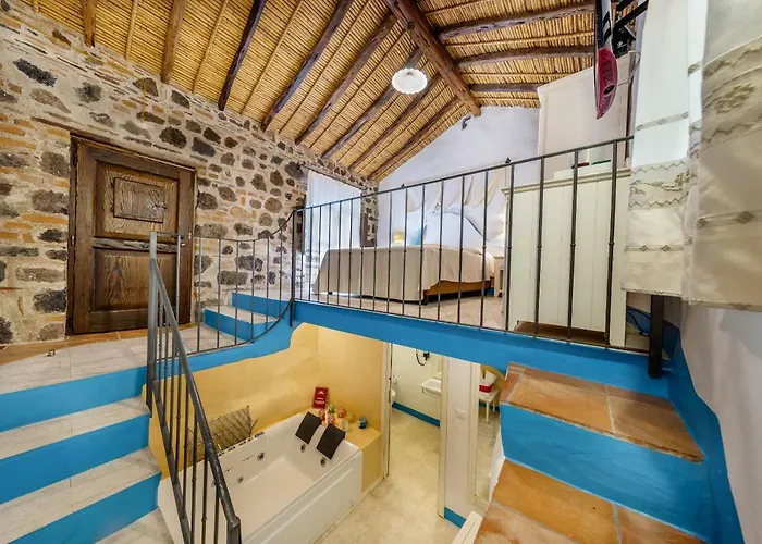 Hotel Diffuso Mannois 4*