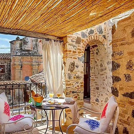 Hotel Diffuso Mannois