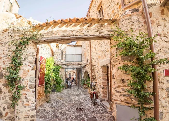 Hotel Diffuso Mannois 4*